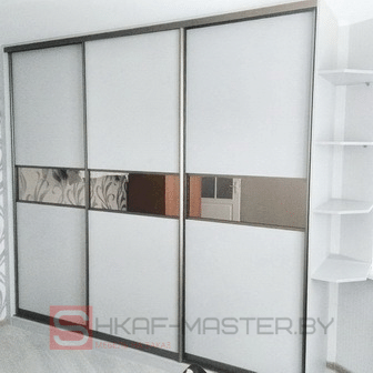 Шкаф-купе шк-04.2020 с лакобелем и зеркалом